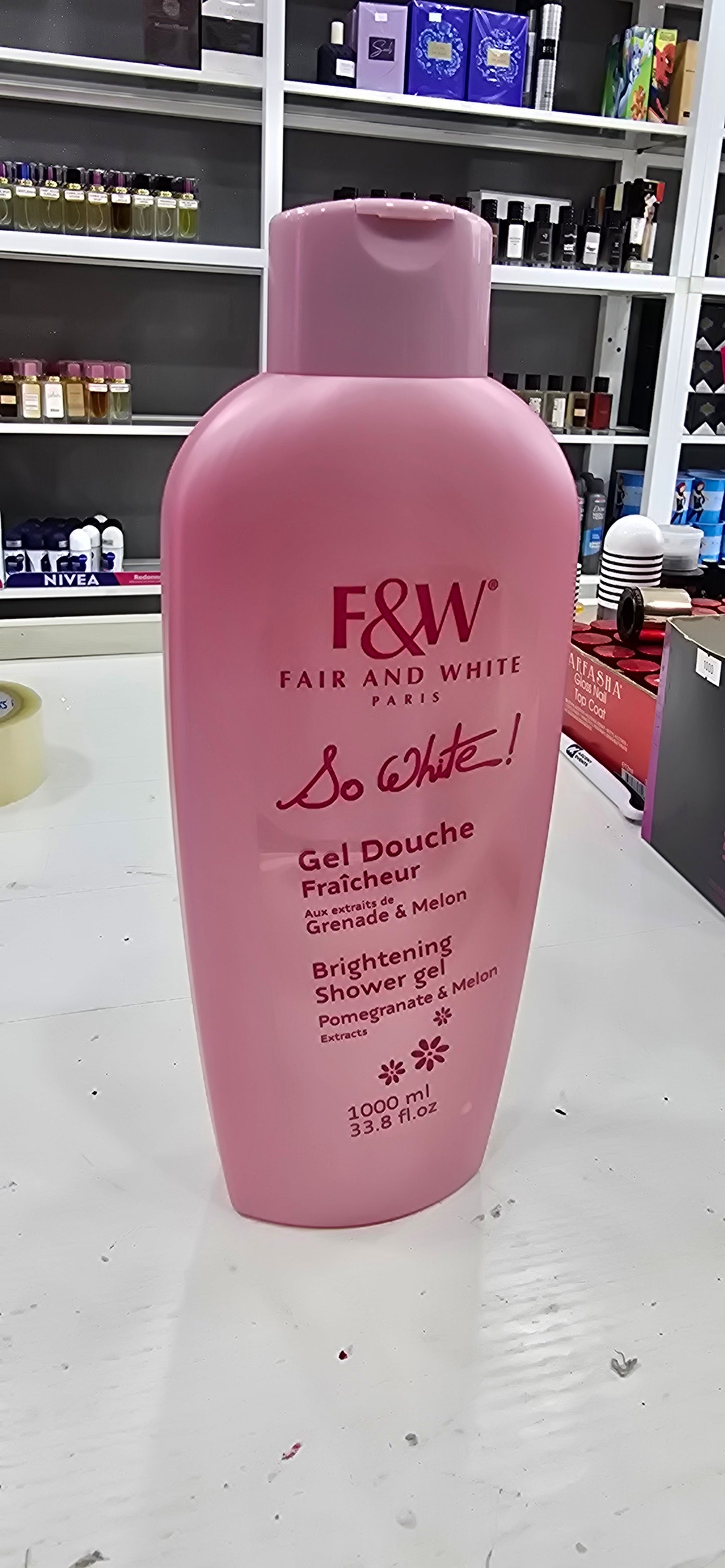 FAIR AND WHITE GEL DOUCHE SO WHITE
