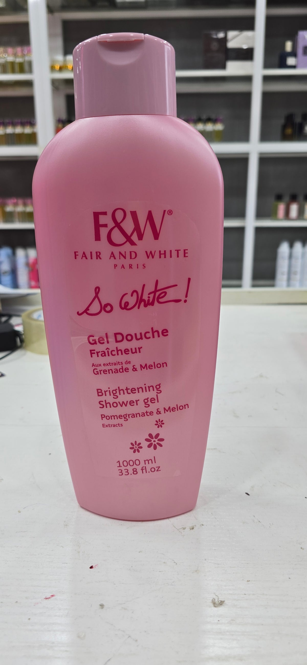 FAIR AND WHITE LAIT SO WHITE