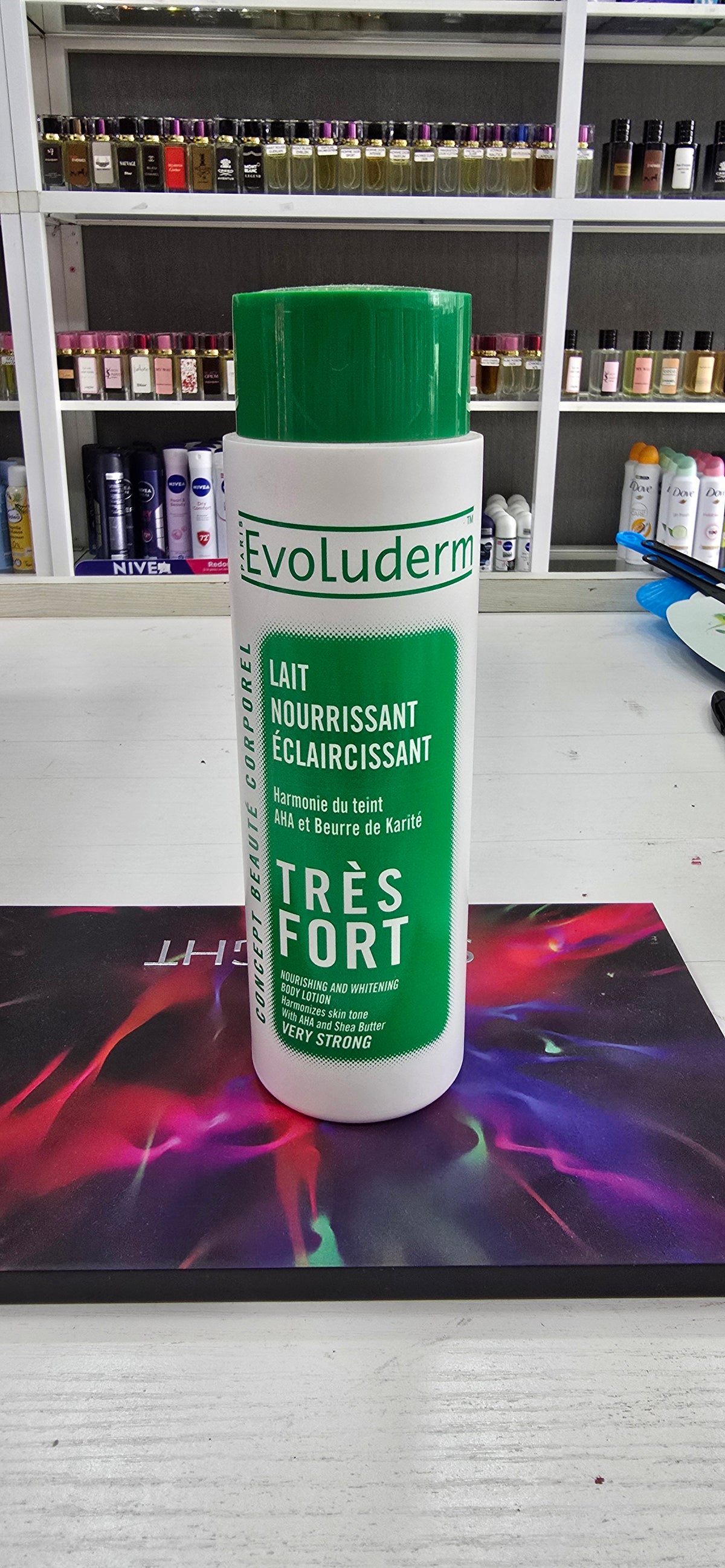 EVOLUDERM LAIT NOURRISSANT ECLAIRCISSANT TRES FORT