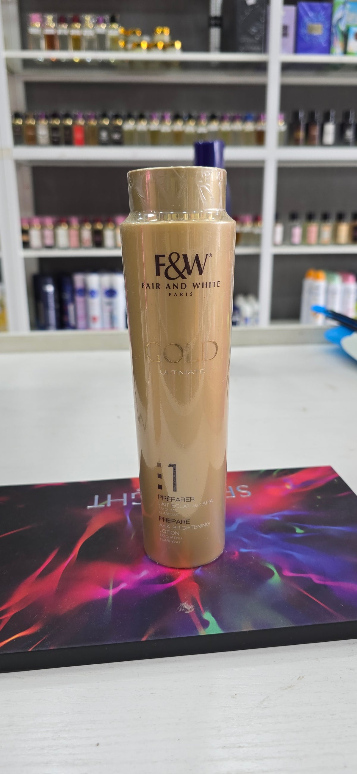 FAIR AND WHITE LAIT GOLD ULTIMATE 1